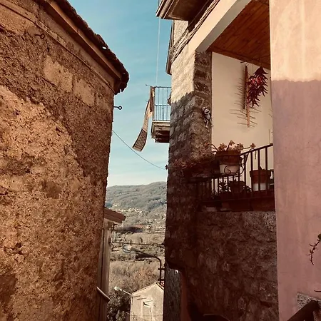 Le Ginestre Couette-café 3*