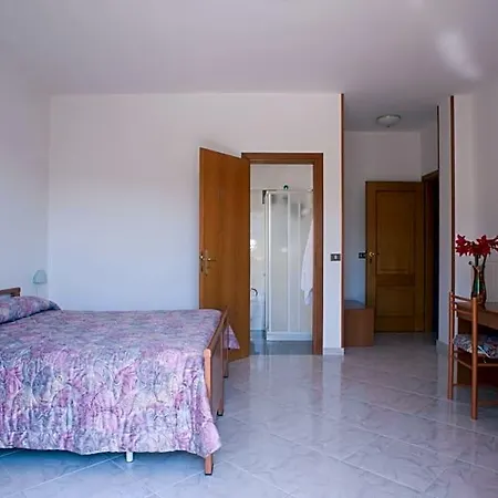 فندق مبيت وإفطار Le Ginestre فيدجانيلو