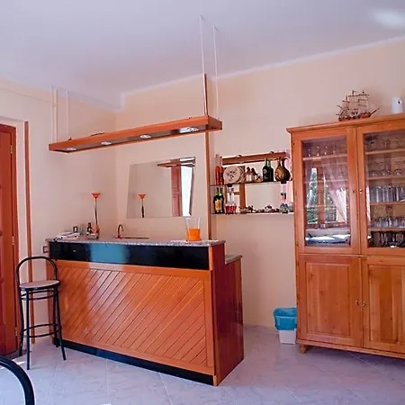 فندق مبيت وإفطار Le Ginestre 3*