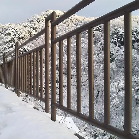 Le Ginestre Couette-café 3*